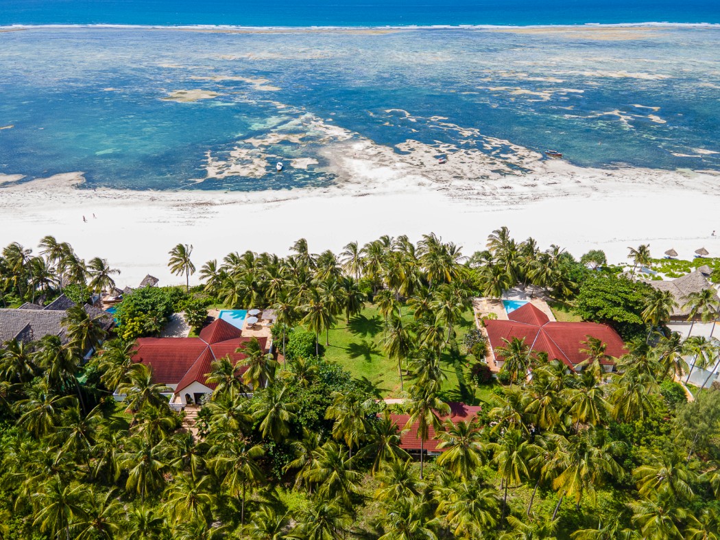 Garden Beach Villa — beachfront setting